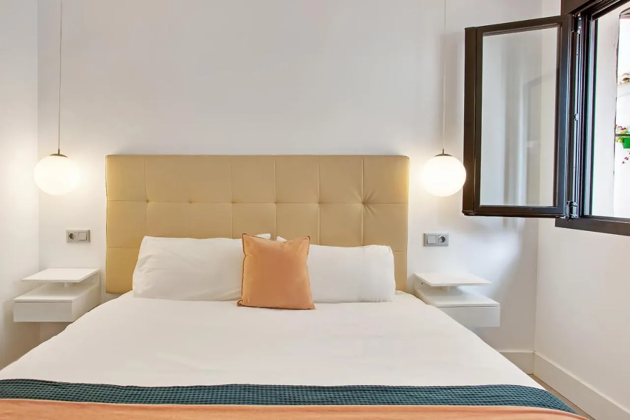 Modern 3 Bed Apartment In Puerto Banus, Marbella