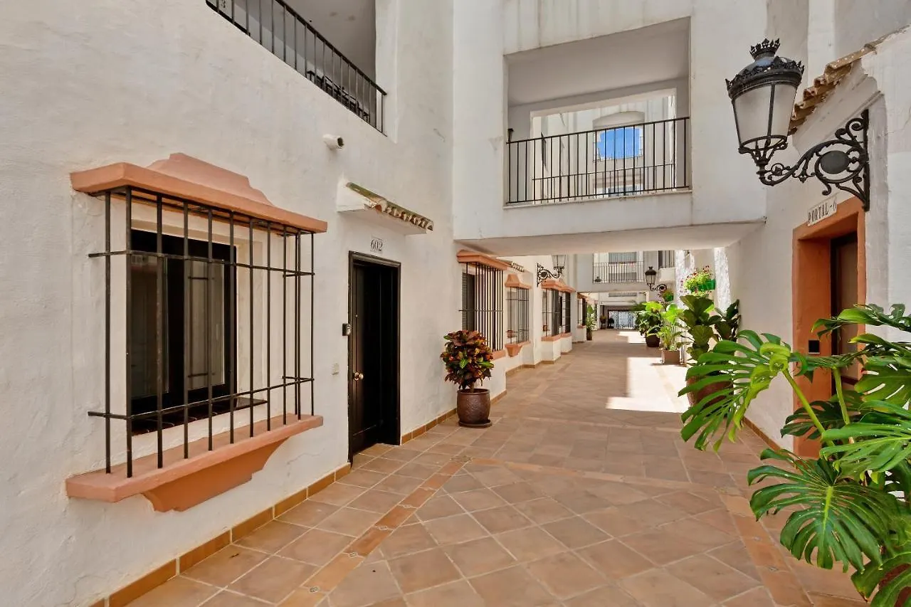 Modern 3 Bed Apartment In Puerto Banus, Marbella