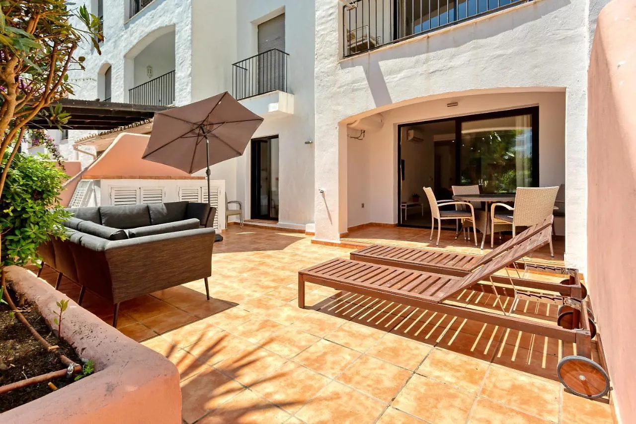 Modern 3 Bed Apartment In Puerto Banus, Marbella 0*,