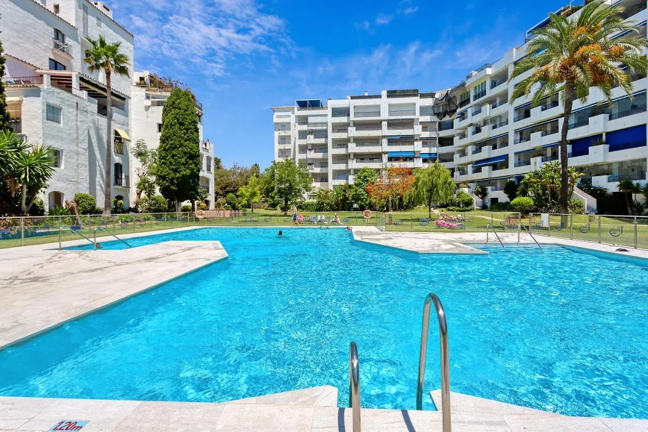 Modern 3 Bed Apartment In Puerto Banus, Marbella Spain
