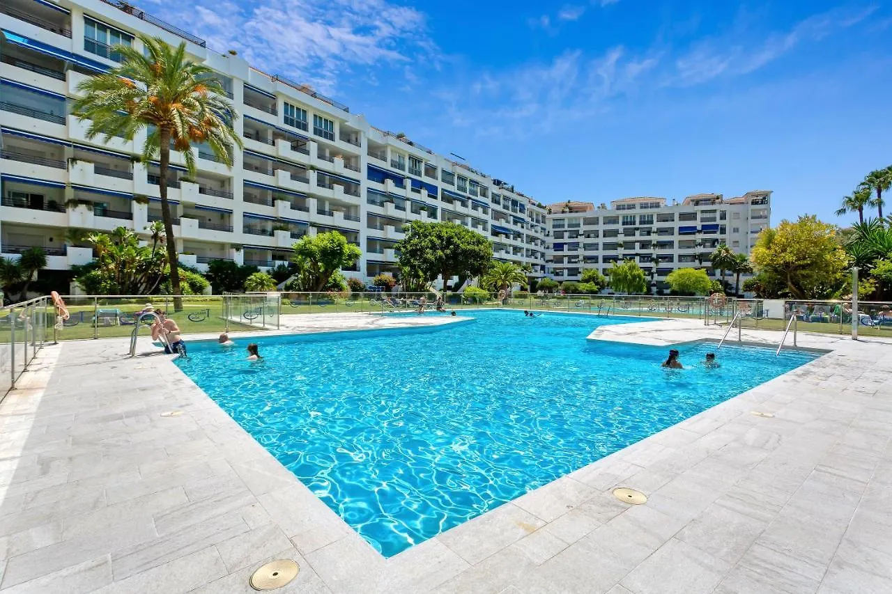 Modern 3 Bed Apartment In Puerto Banus, Marbella